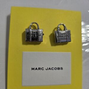 Marc Jacobs Vibrant Yellow Box with Silver Details